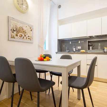 Bargello Modern By Mmega